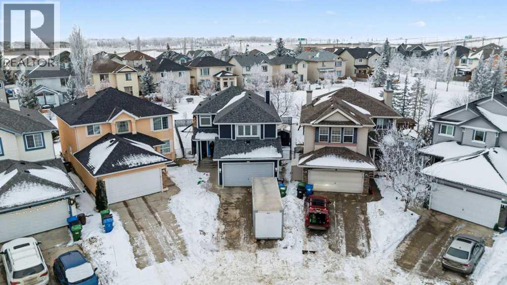 Single Family House for Sale in  Somerglen Way SW Somerset Calgary 