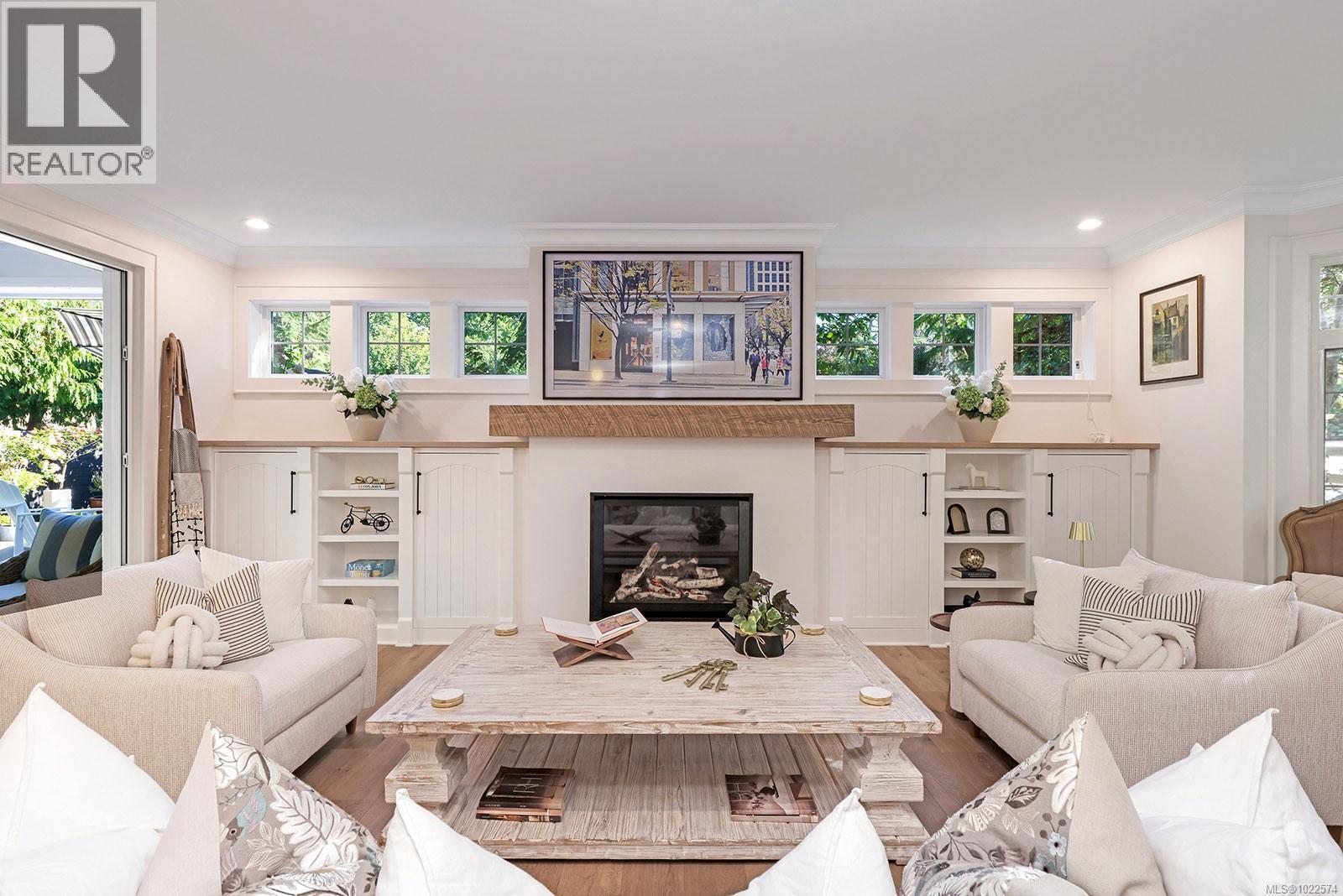 563 Eaglecrest Dr, Qualicum Beach