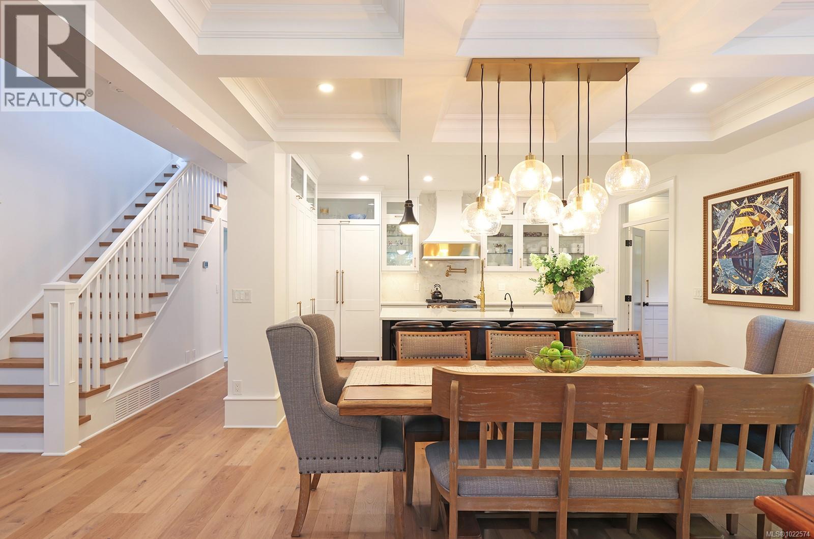 563 Eaglecrest Dr, Qualicum Beach