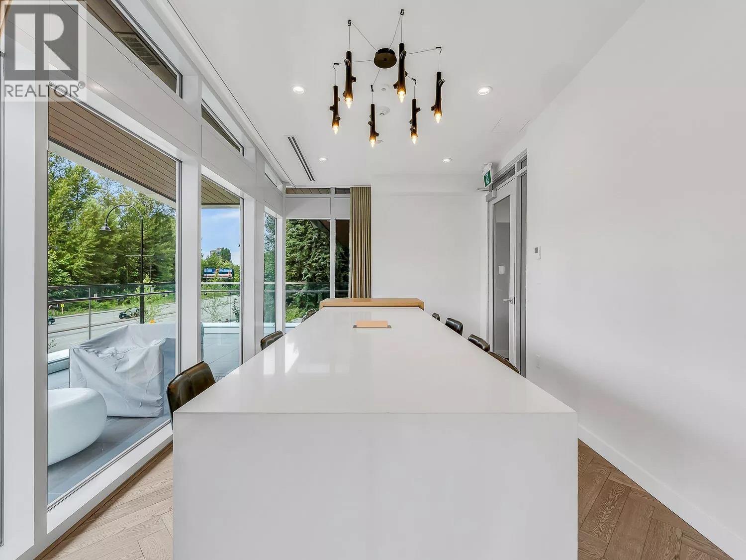 902 200 KLAHANIE COURT, West Vancouver