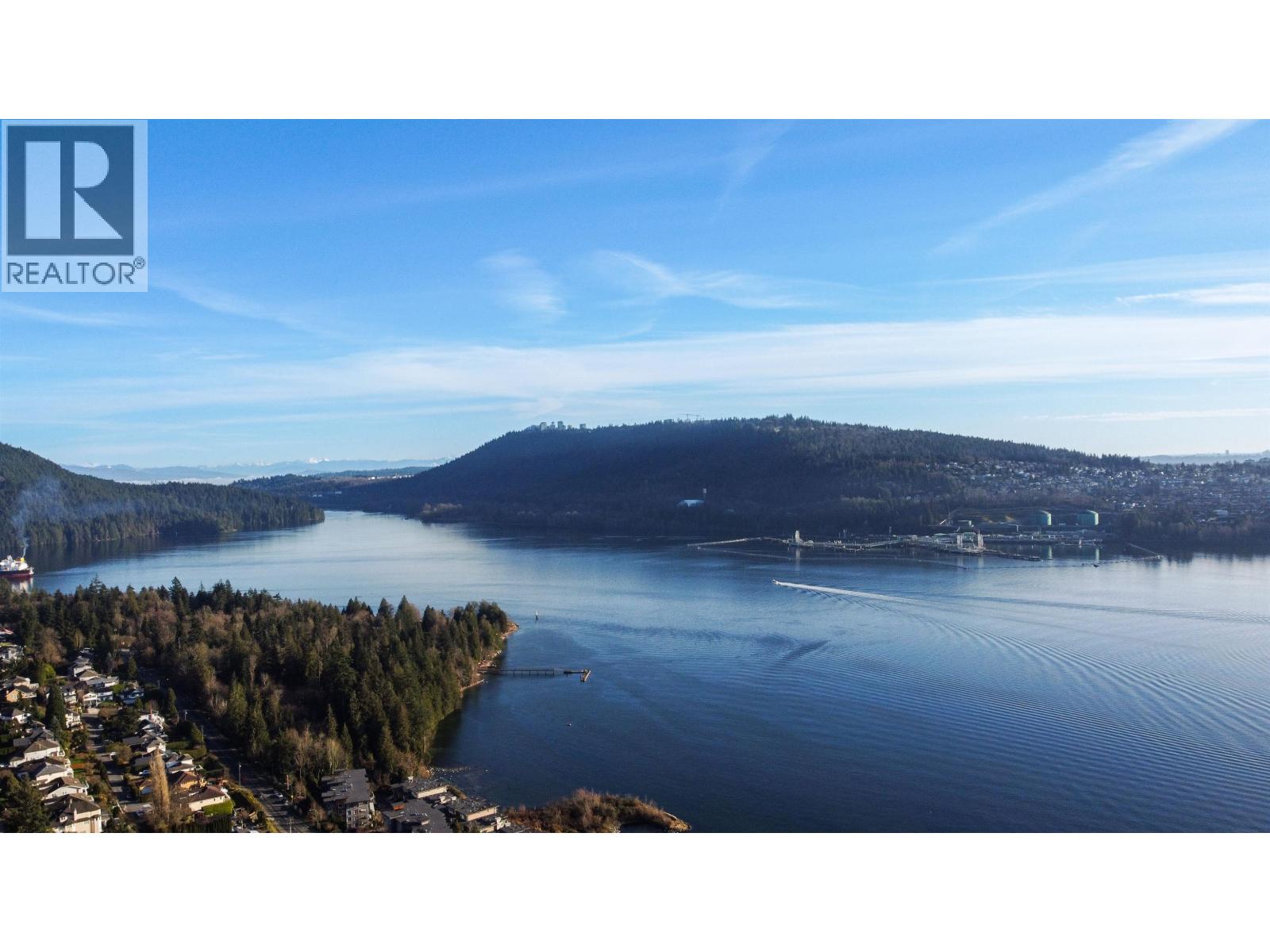 303 3602 ALDERCREST DRIVE, North Vancouver