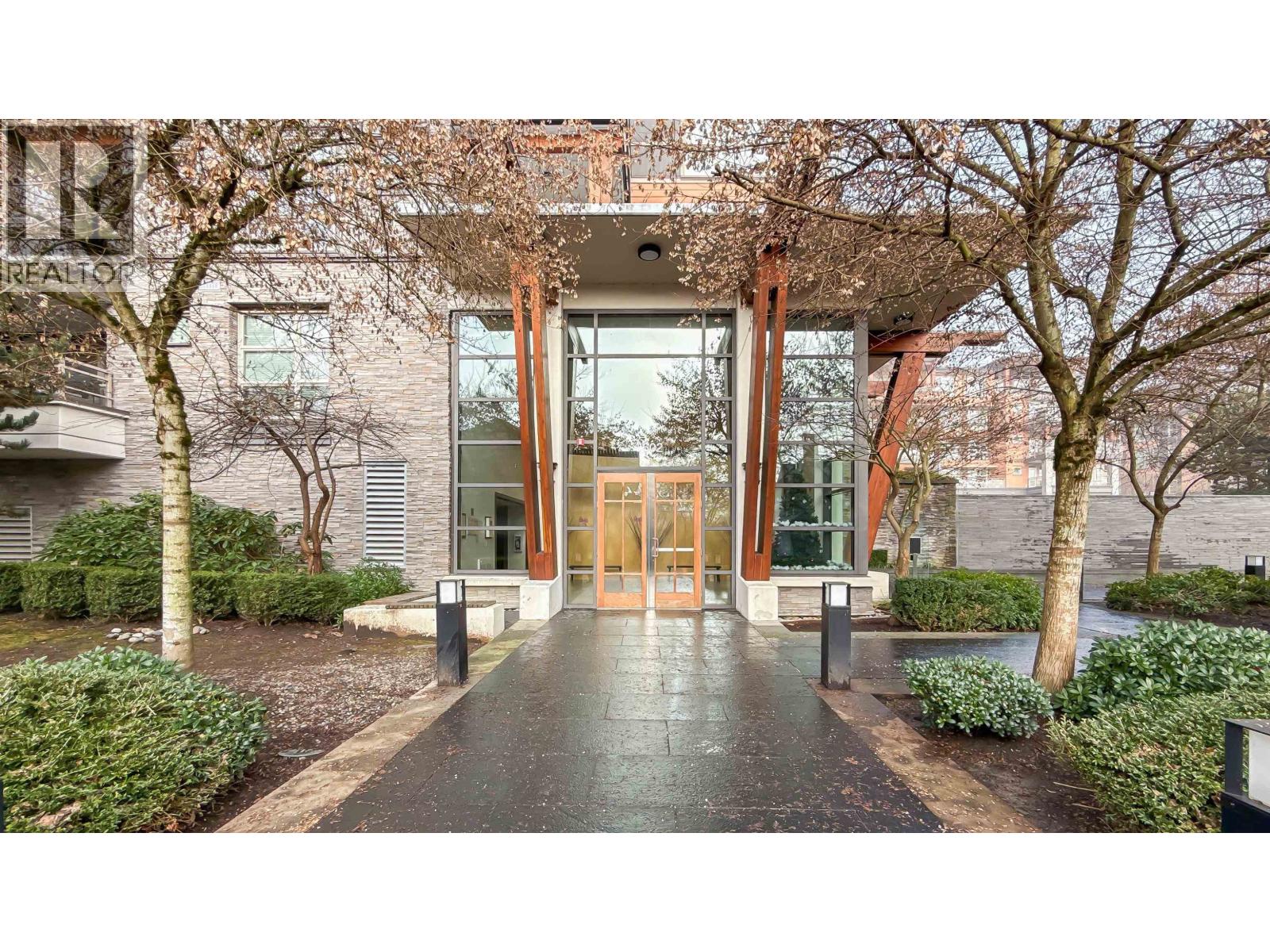 303 3602 ALDERCREST DRIVE, North Vancouver