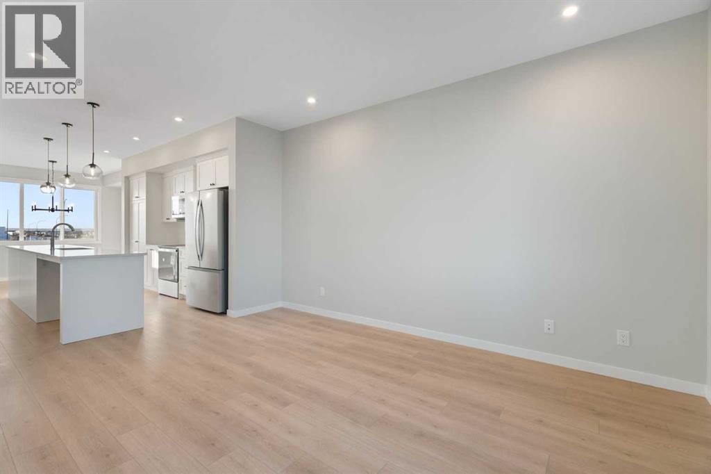 Single Family House for Sale in  Rangeview Drive SE Rangeview Calgary 