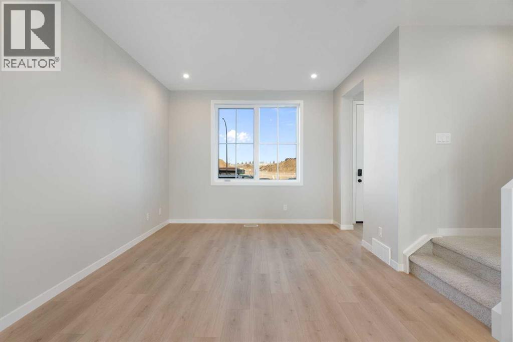 Single Family House for Sale in  Rangeview Drive SE Rangeview Calgary 