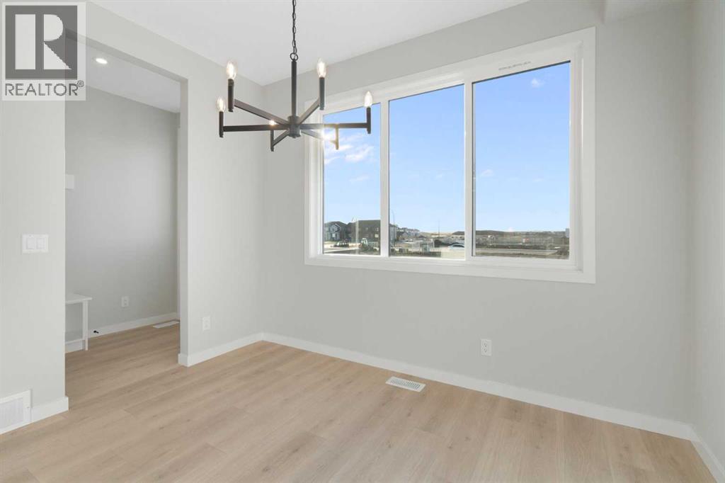 Single Family House for Sale in  Rangeview Drive SE Rangeview Calgary 