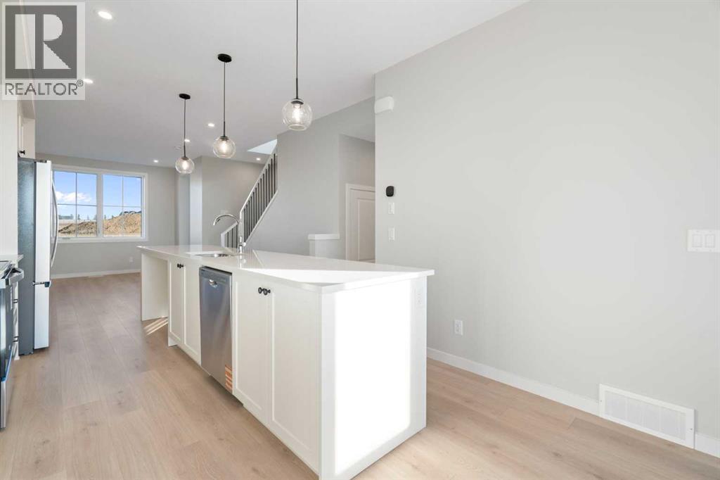 Single Family House for Sale in  Rangeview Drive SE Rangeview Calgary 