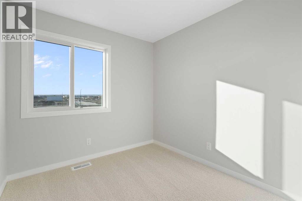 Single Family House for Sale in  Rangeview Drive SE Rangeview Calgary 