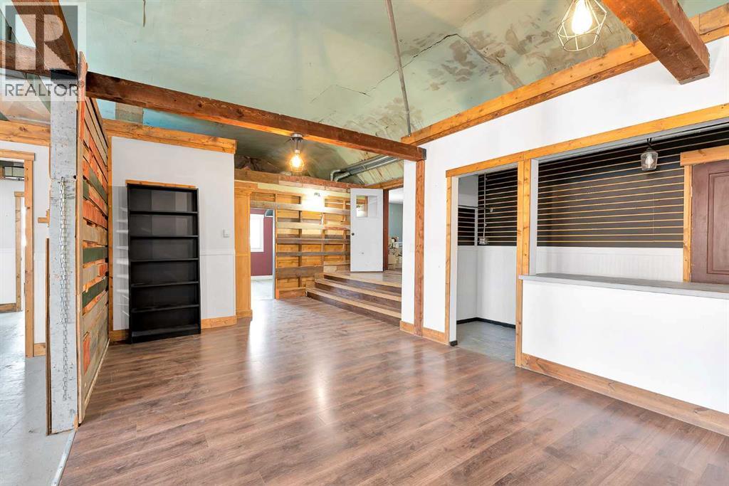 312 1 Street West, Cochrane