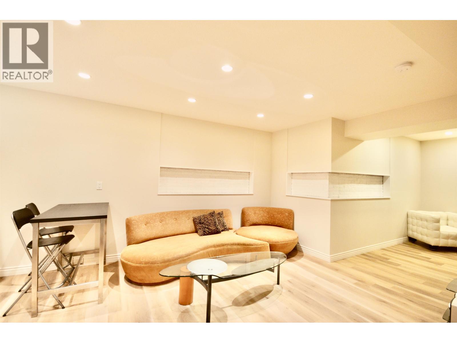 3398 PLATEAU BOULEVARD, Coquitlam