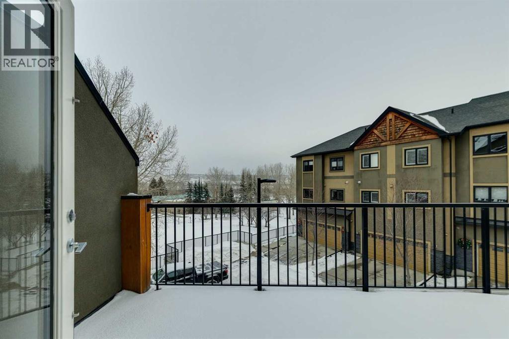 Single Family House for Sale in  Valley Ridge Manor NW Valley Ridge Calgary 