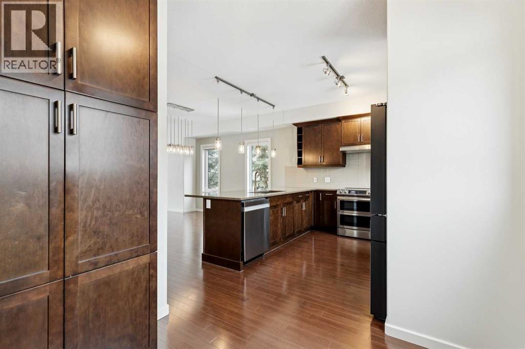 Single Family House for Sale in  Valley Ridge Manor NW Valley Ridge Calgary 