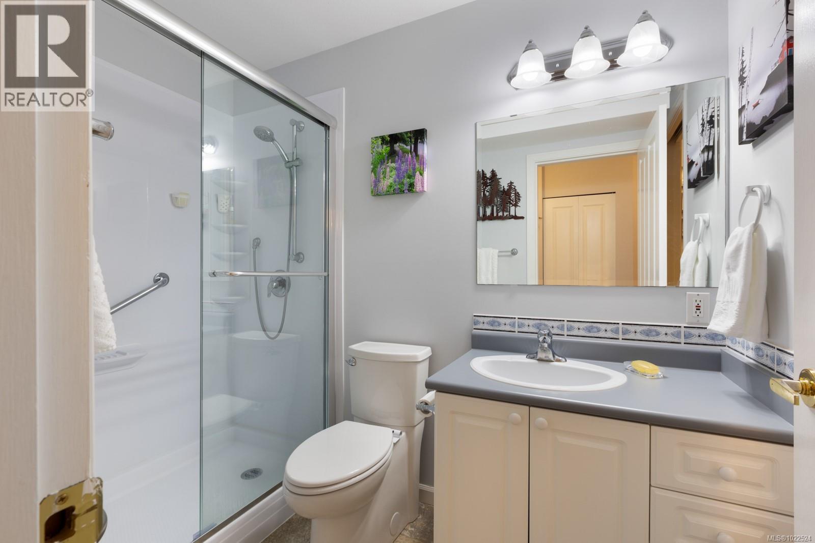 206 1970 Comox Ave, Comox