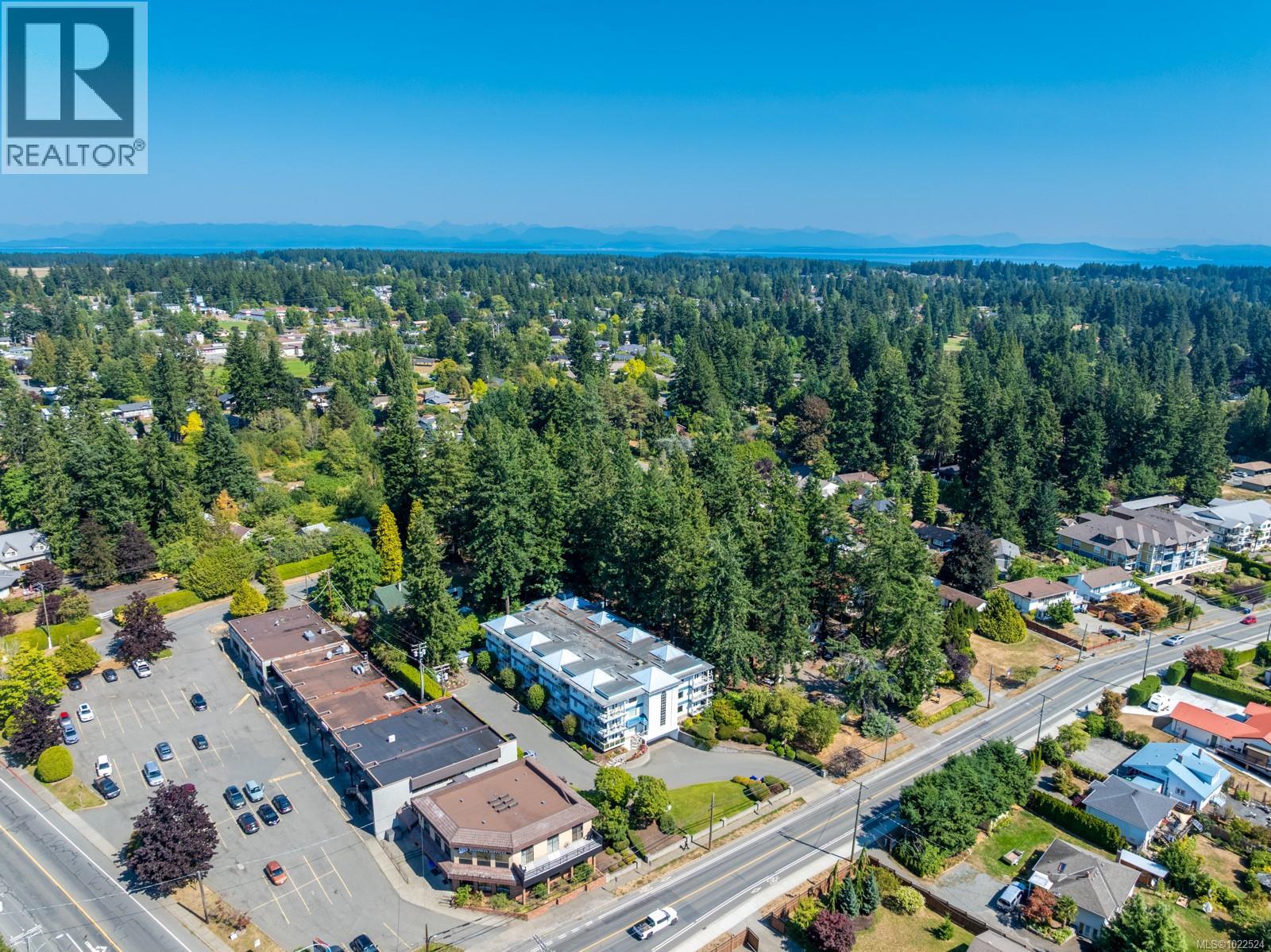 206 1970 Comox Ave, Comox