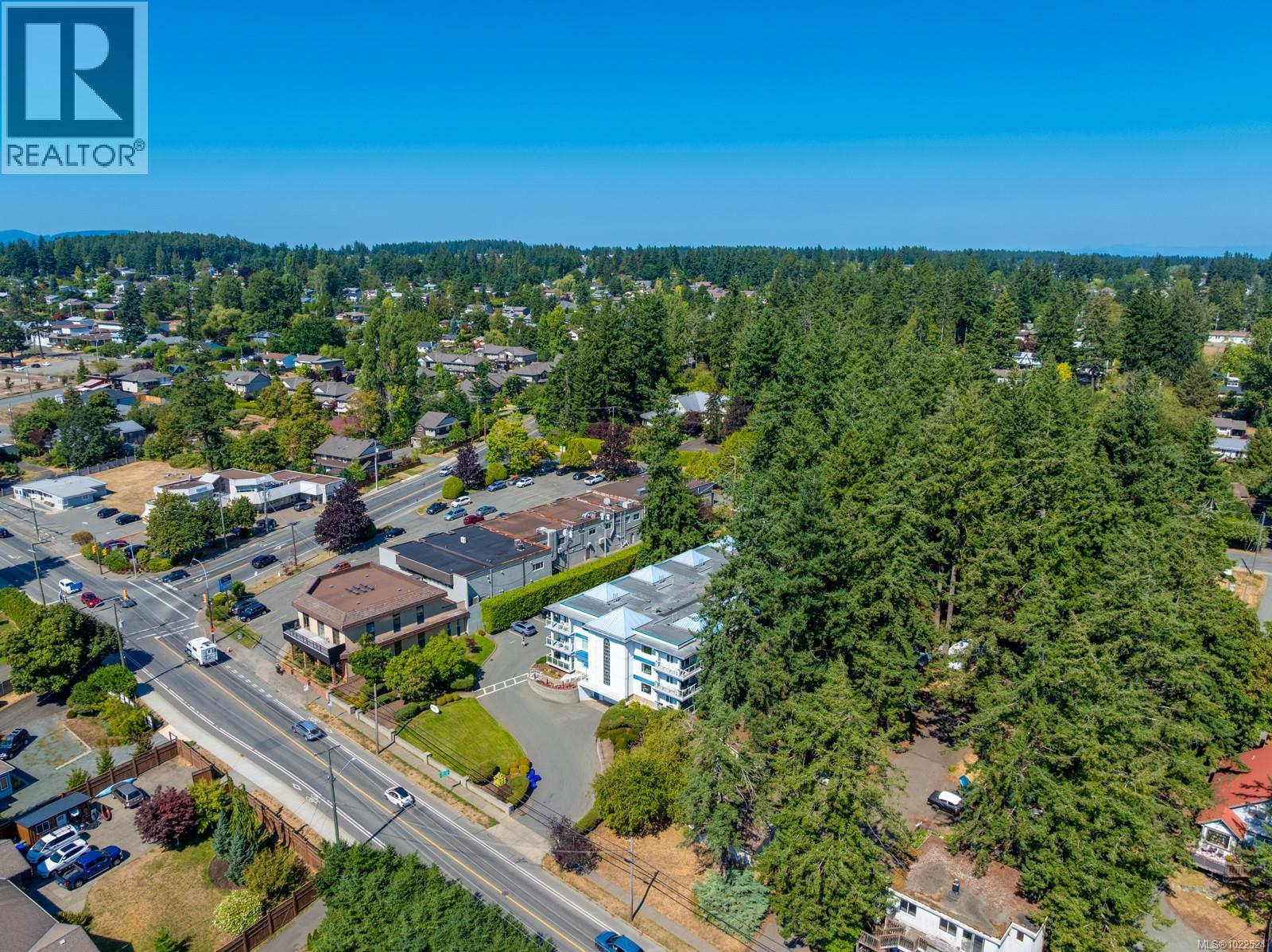 206 1970 Comox Ave, Comox