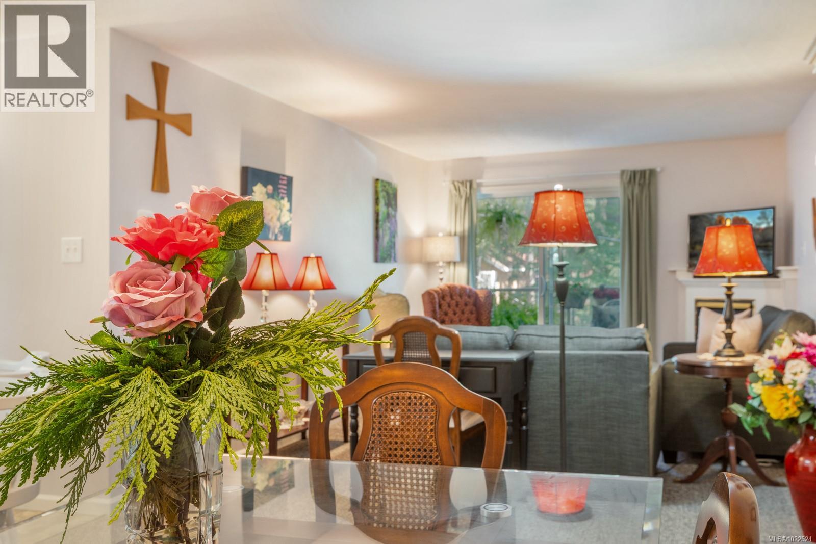 206 1970 Comox Ave, Comox