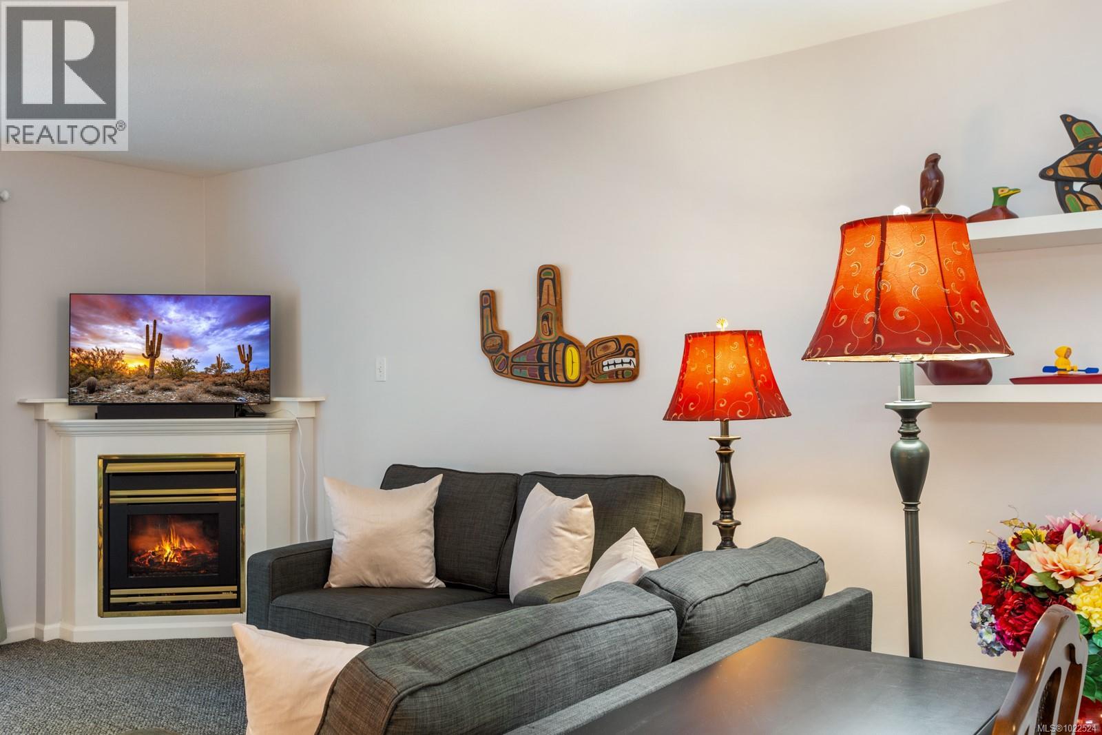 206 1970 Comox Ave, Comox