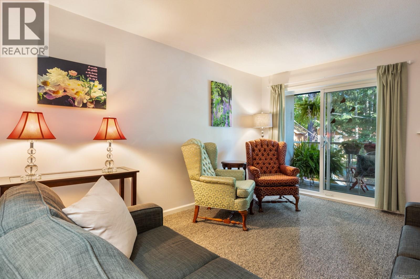 206 1970 Comox Ave, Comox