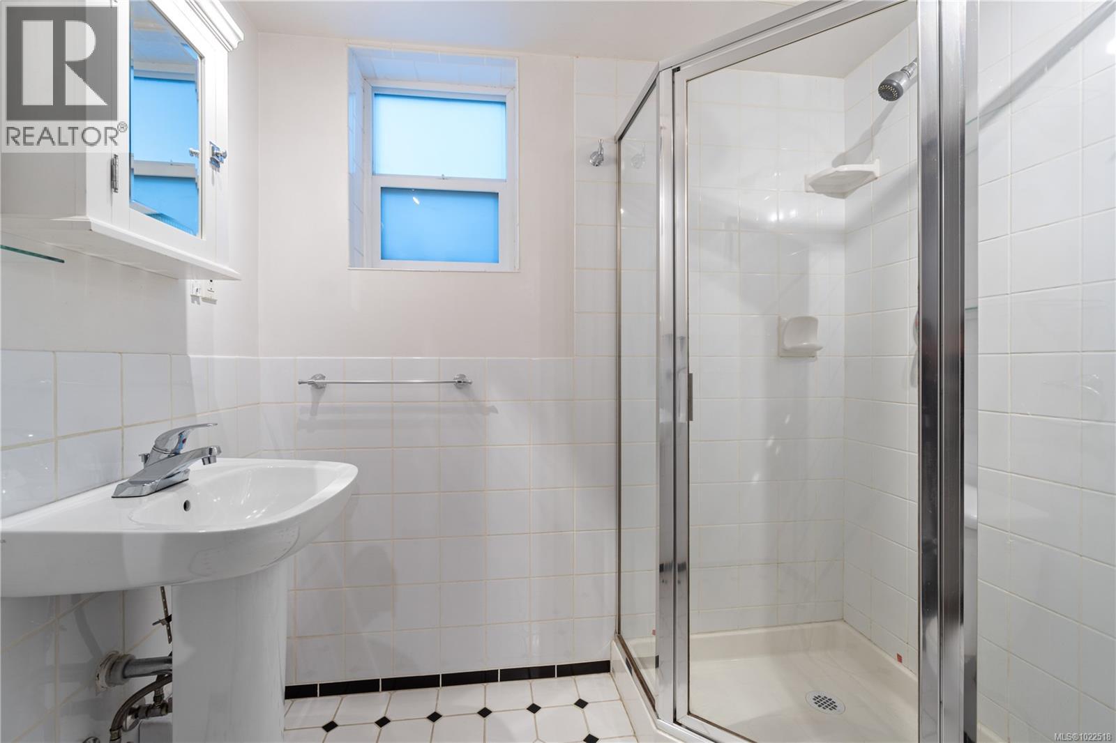 736 Terminal Ave N, Nanaimo