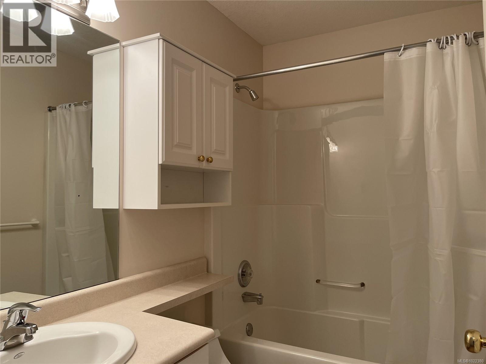 15 3535 Burde St, Port Alberni