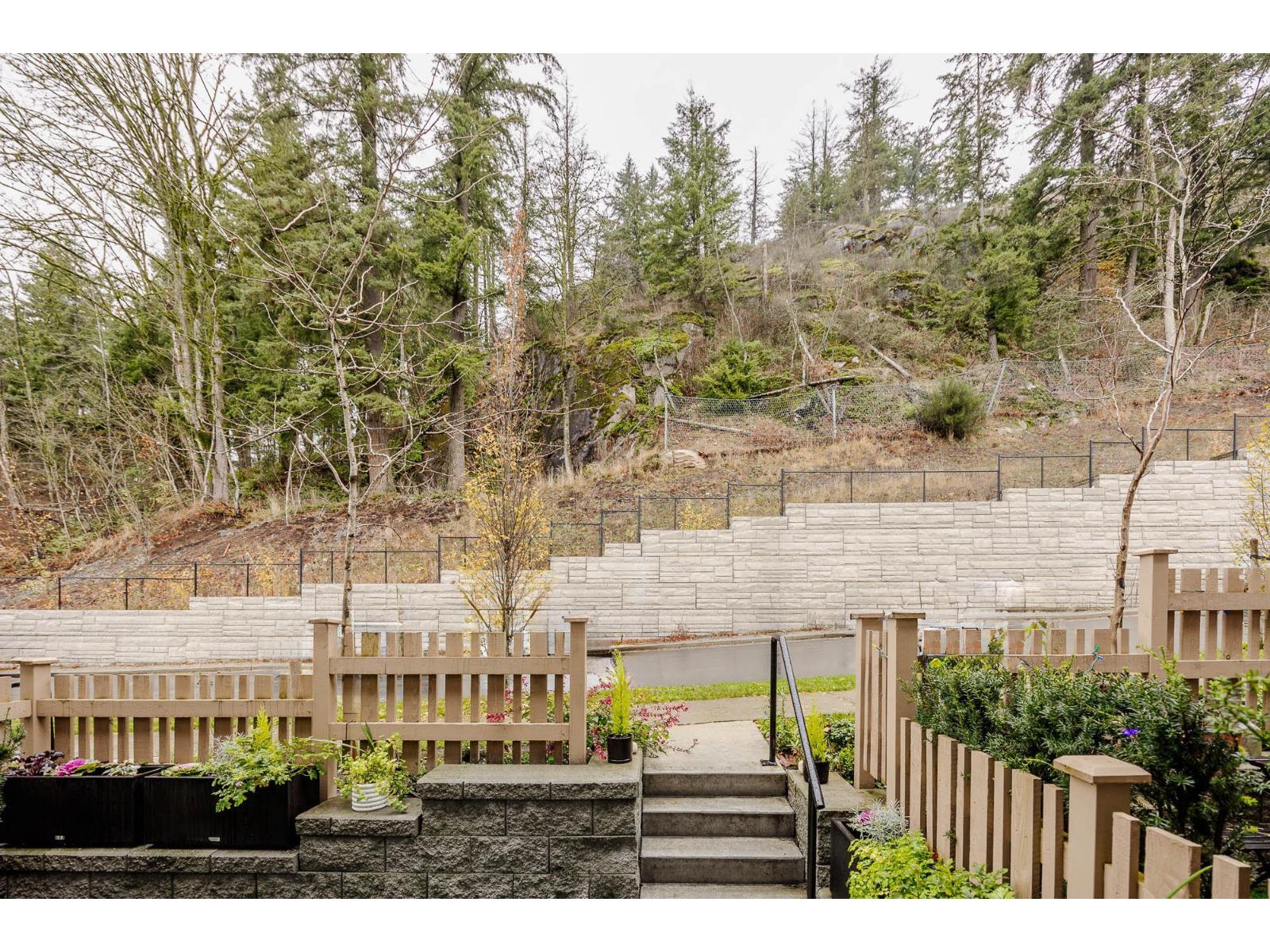 10 33929 BARKER COURT, Mission