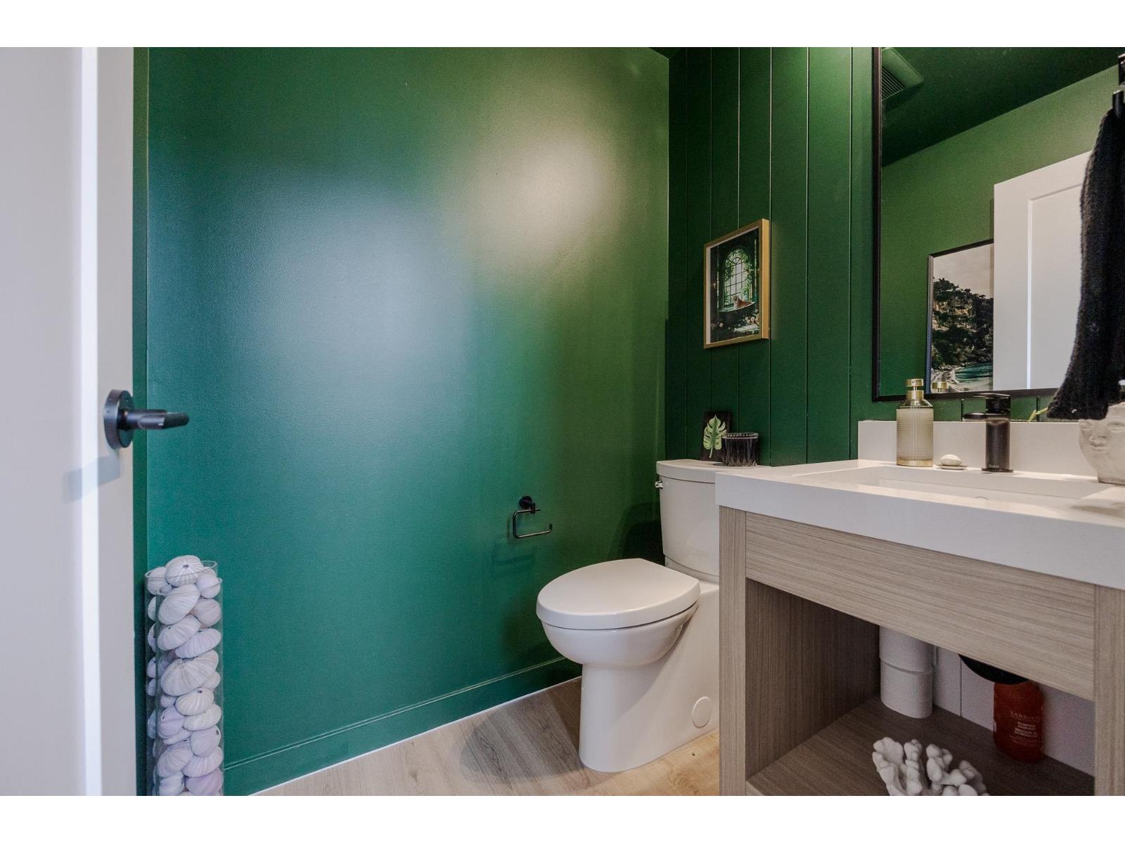 10 33929 BARKER COURT, Mission