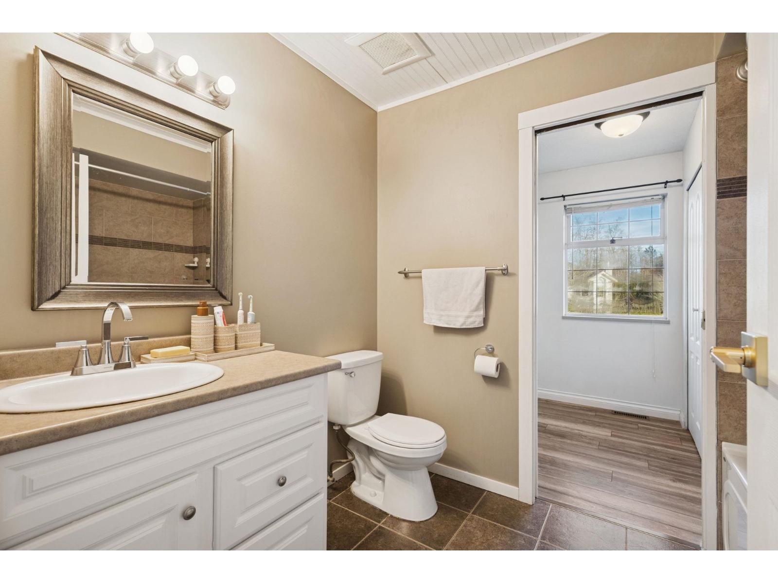 9365 210 STREET, Langley