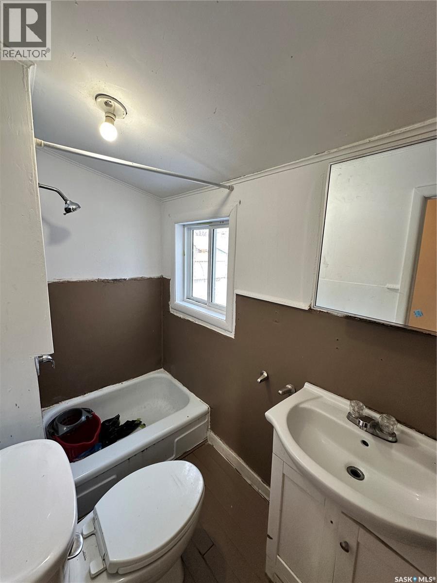 Single Family House Bungalow for Sale in  F AVENUE N Saskatoon 