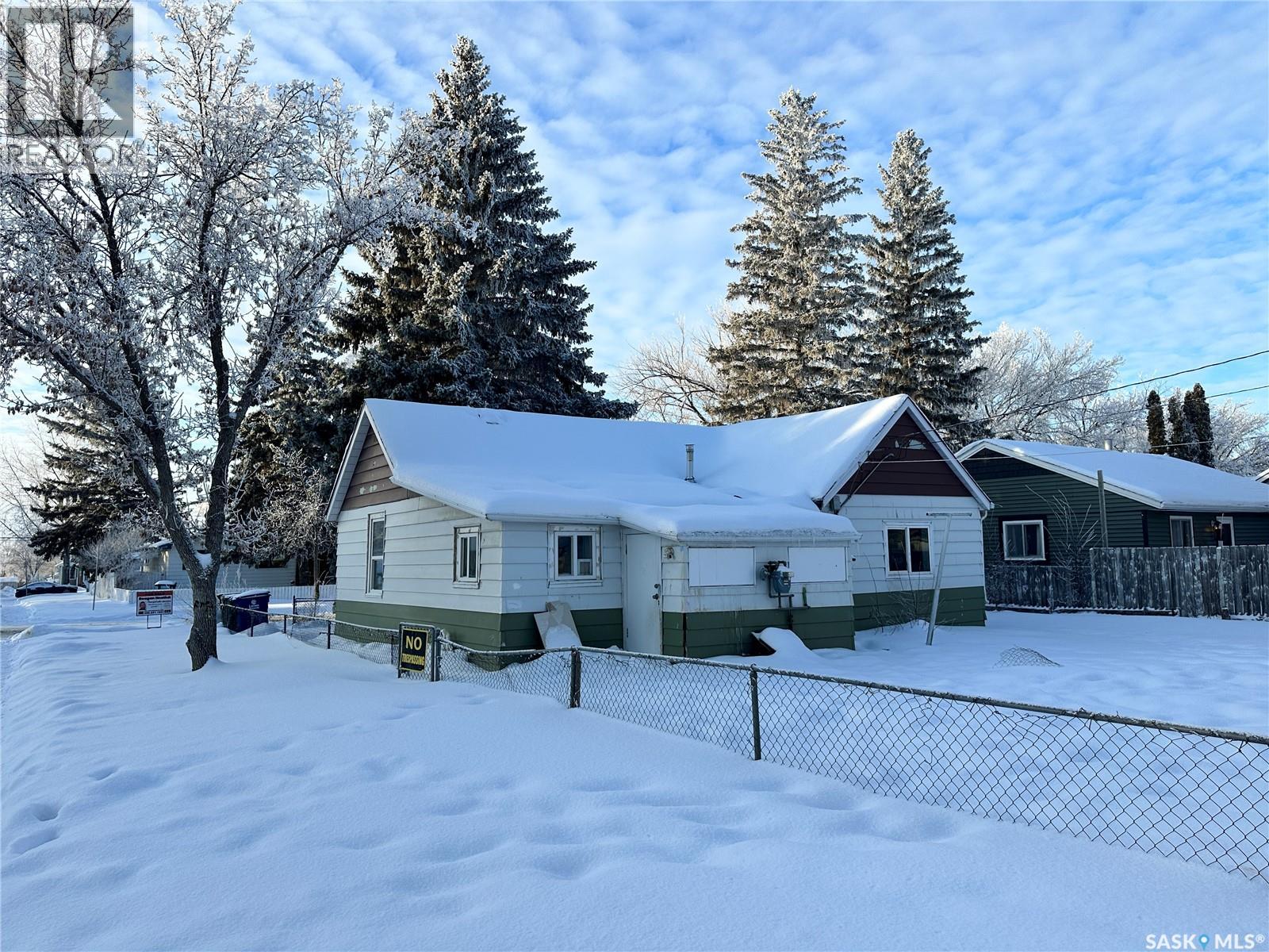 Single Family House Bungalow for Sale in  F AVENUE N Saskatoon 