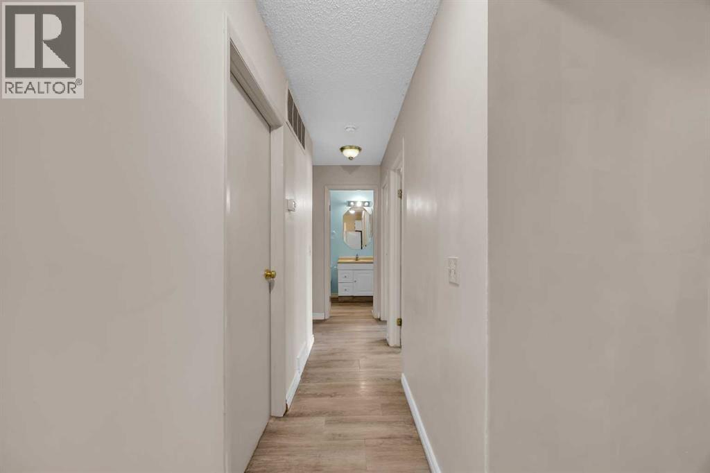 Single Family House for Sale in    Street NE Rundle Calgary 