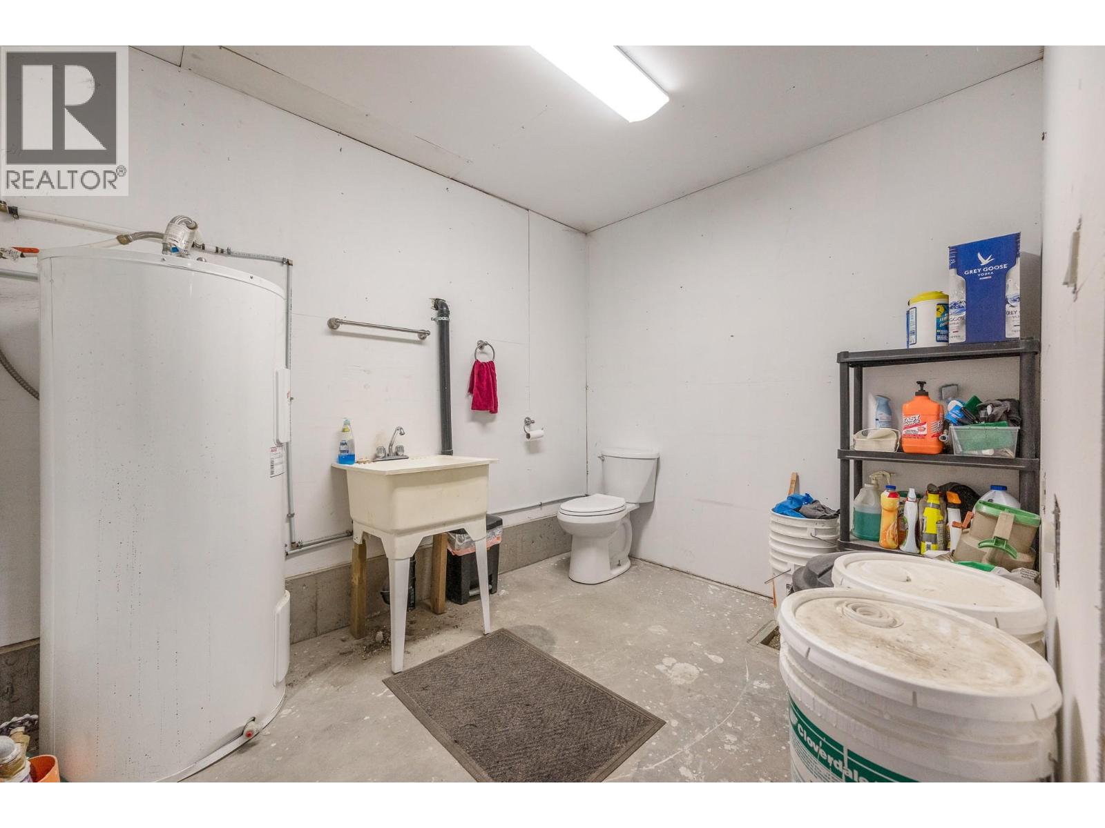  1050 Mallory Road, Enderby