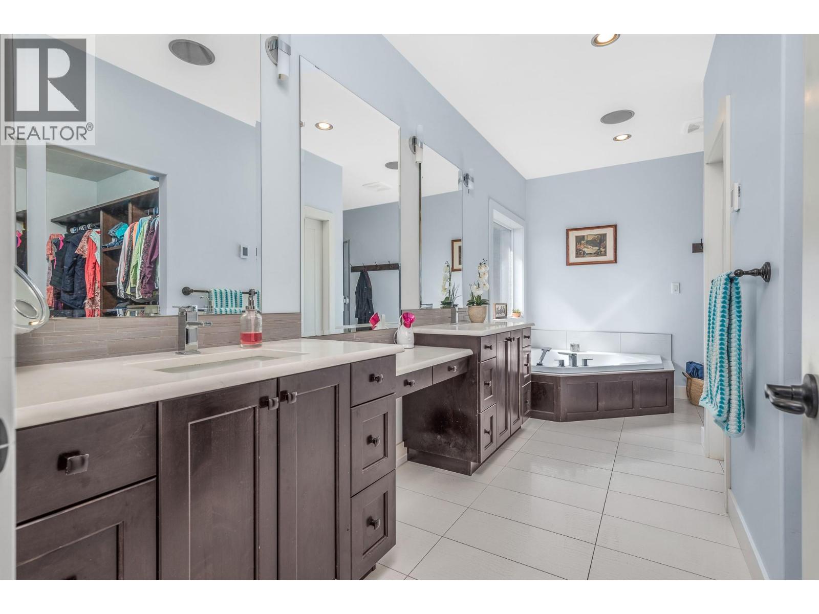  1050 Mallory Road, Enderby