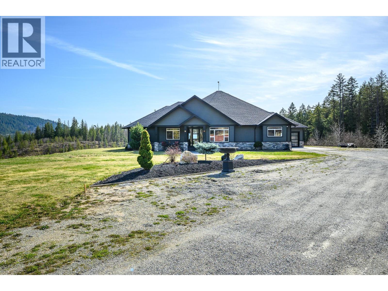  1050 Mallory Road, Enderby