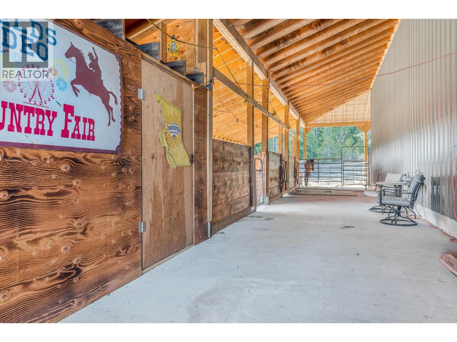  1050 Mallory Road, Enderby