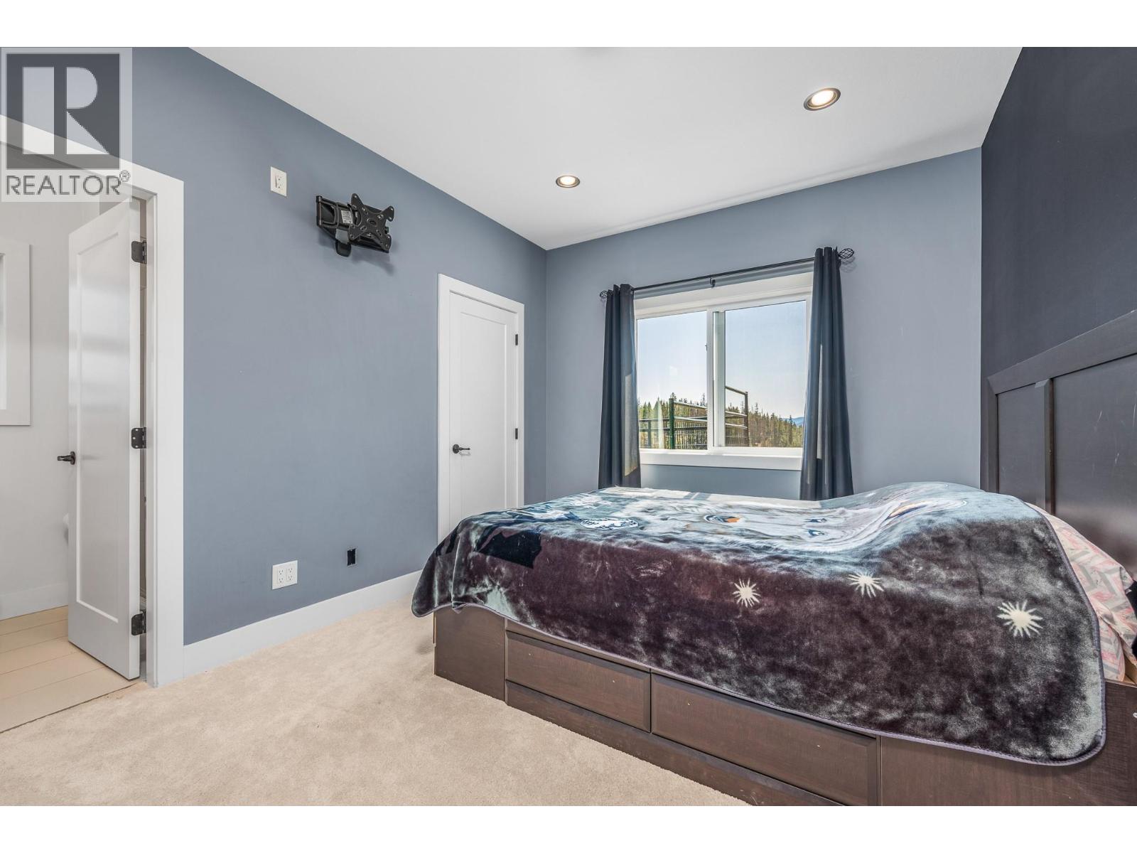  1050 Mallory Road, Enderby