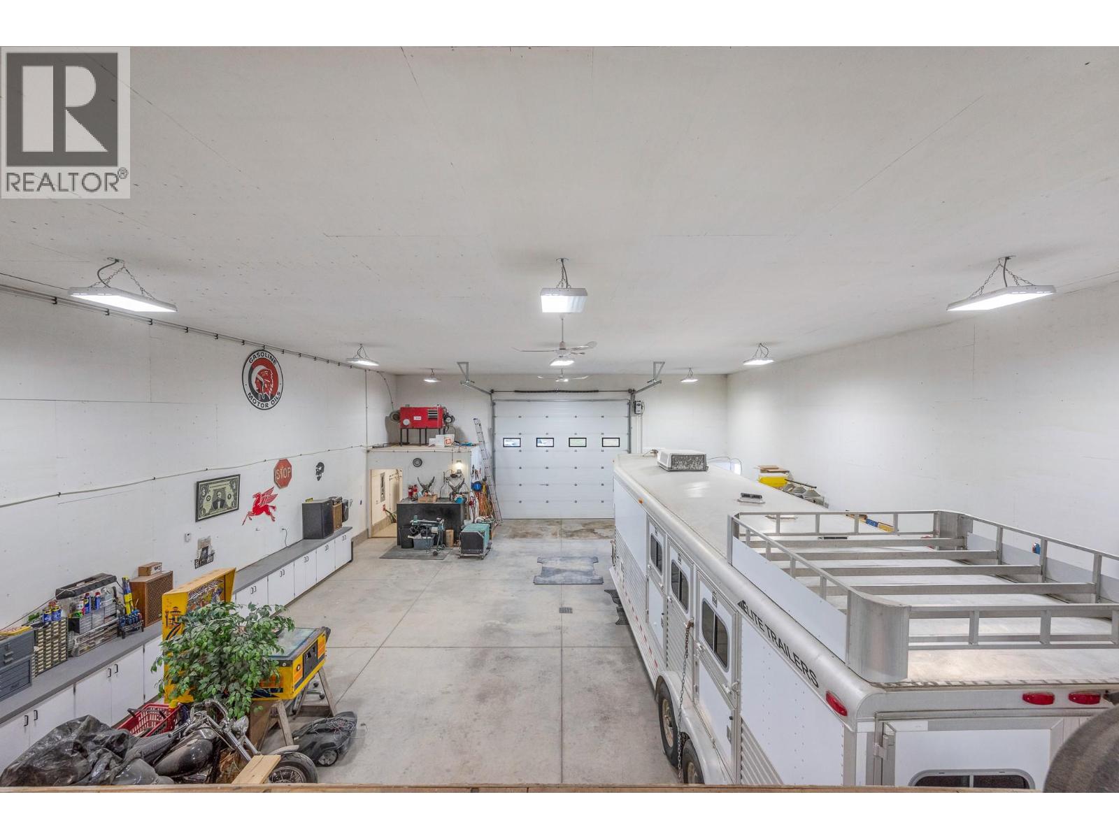  1050 Mallory Road, Enderby