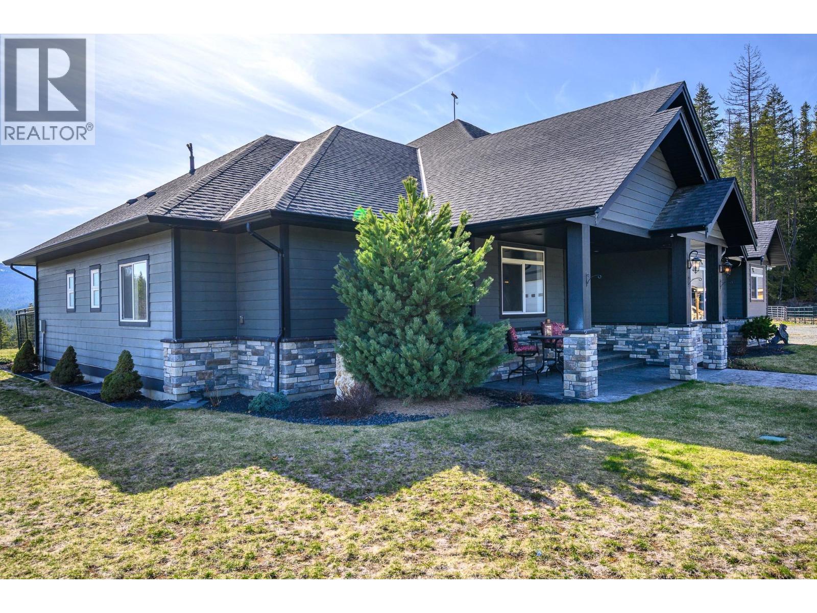  1050 Mallory Road, Enderby