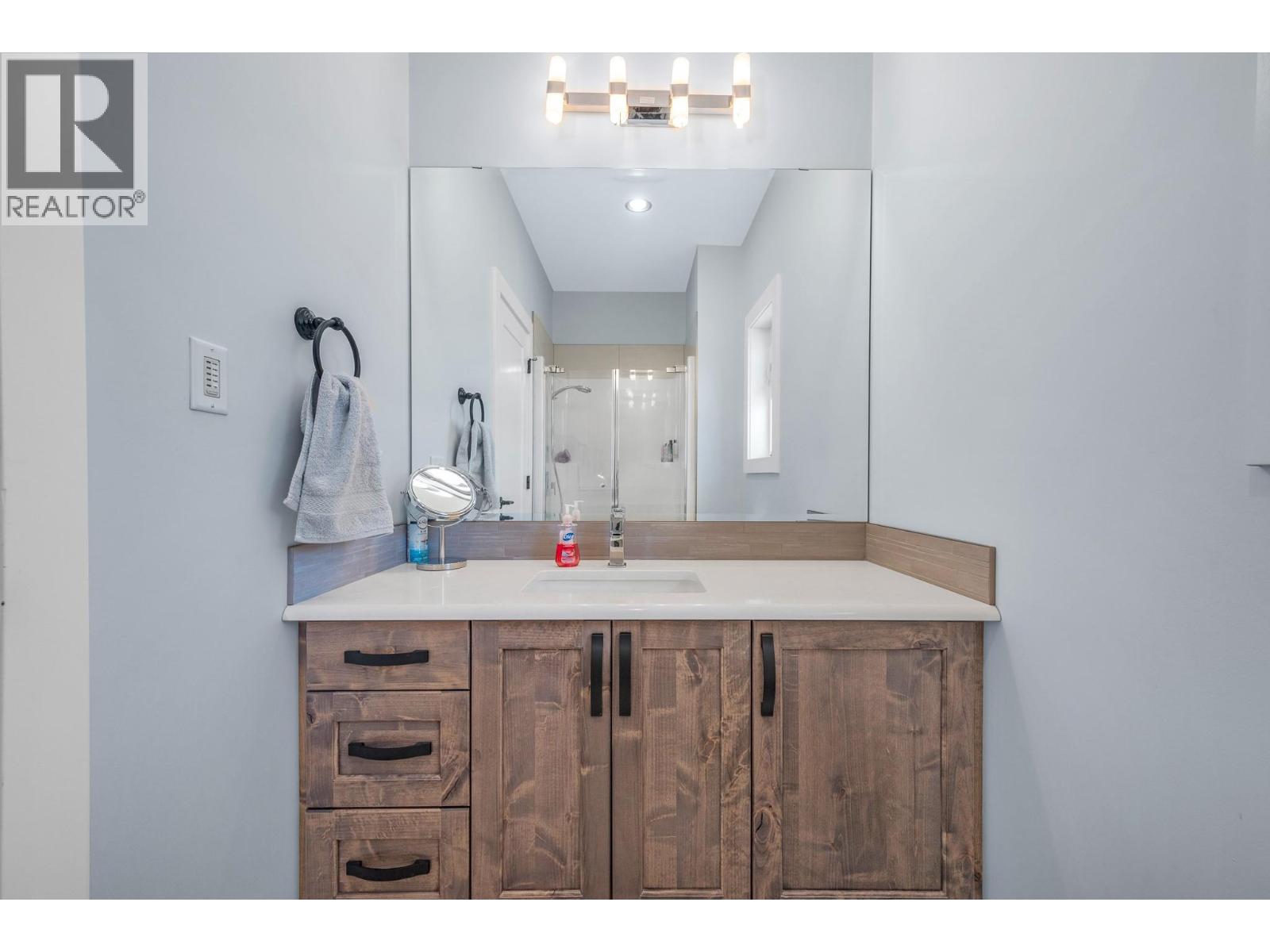  1050 Mallory Road, Enderby