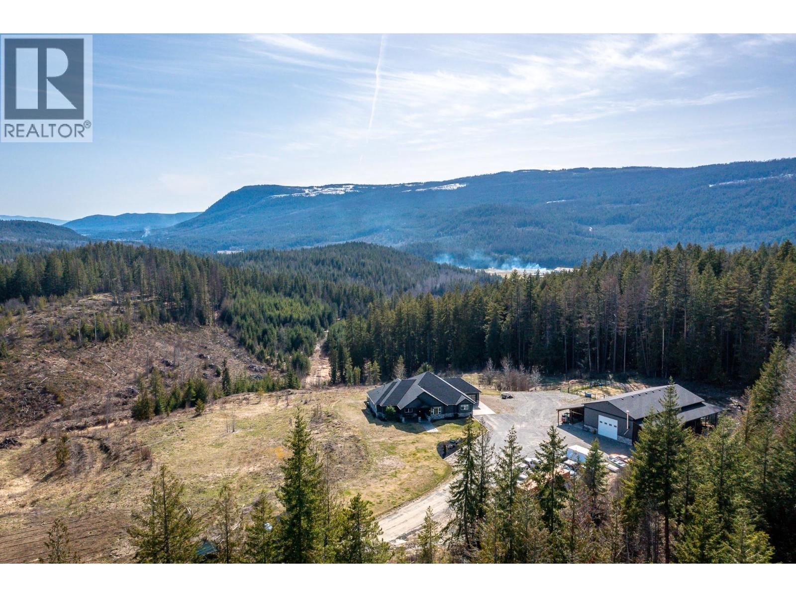  1050 Mallory Road, Enderby