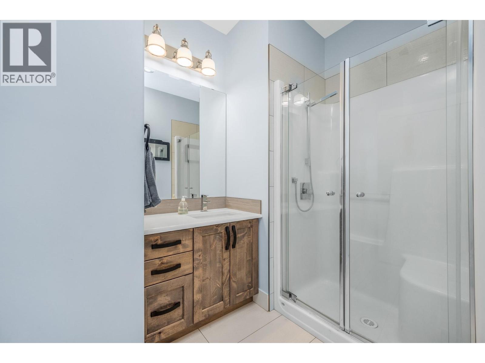  1050 Mallory Road, Enderby