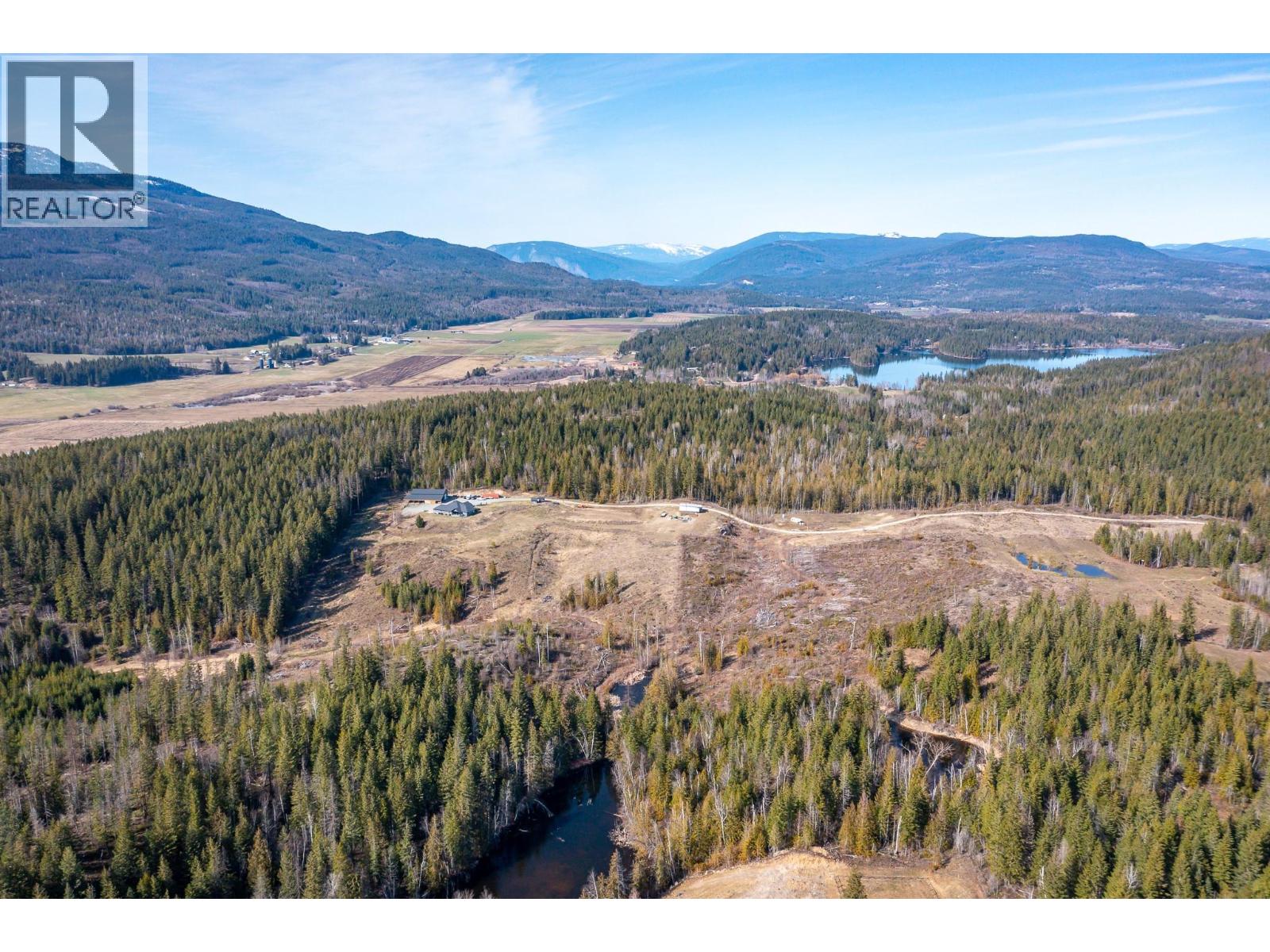  1050 Mallory Road, Enderby