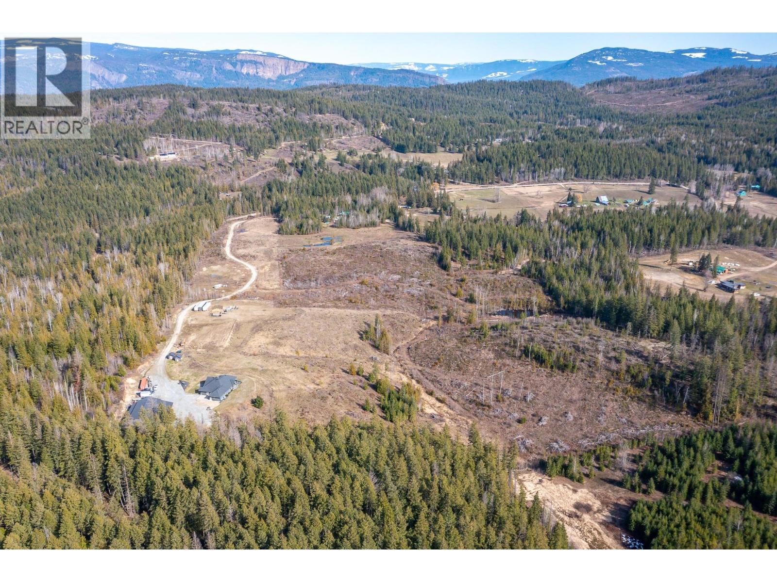  1050 Mallory Road, Enderby