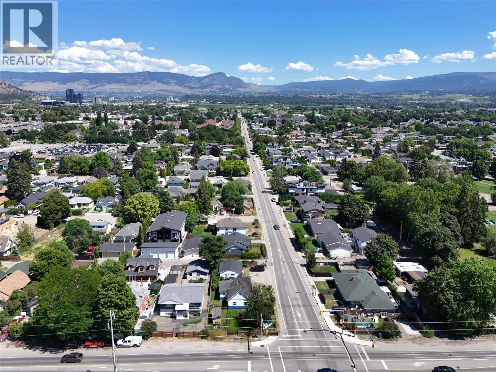  706 Rose Avenue, Kelowna