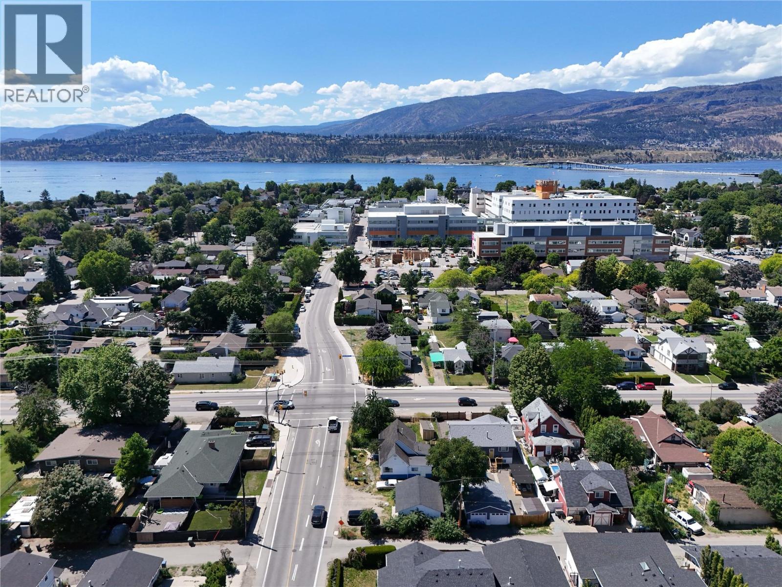  706 Rose Avenue, Kelowna