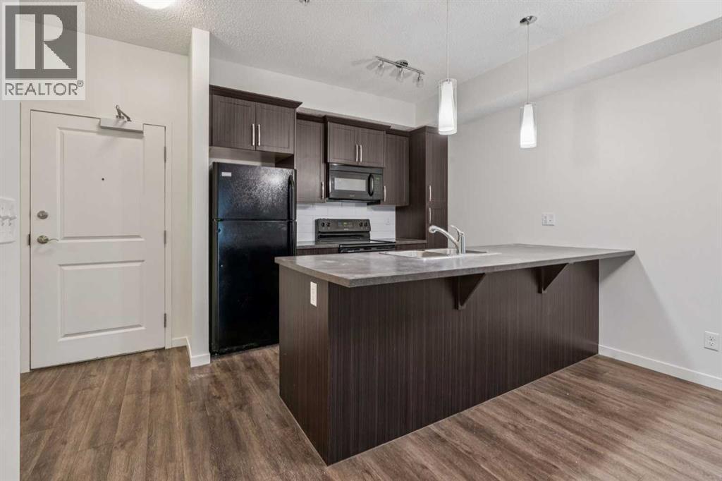 101 Sunset Drive, Cochrane