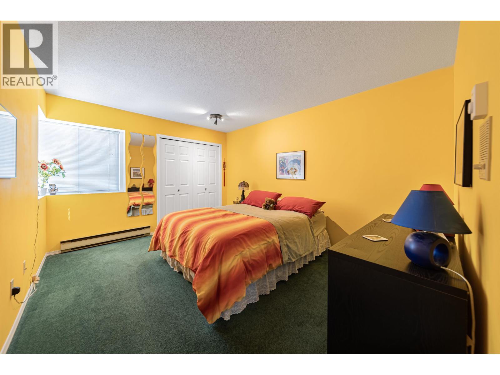 House in Richmond - Image 24