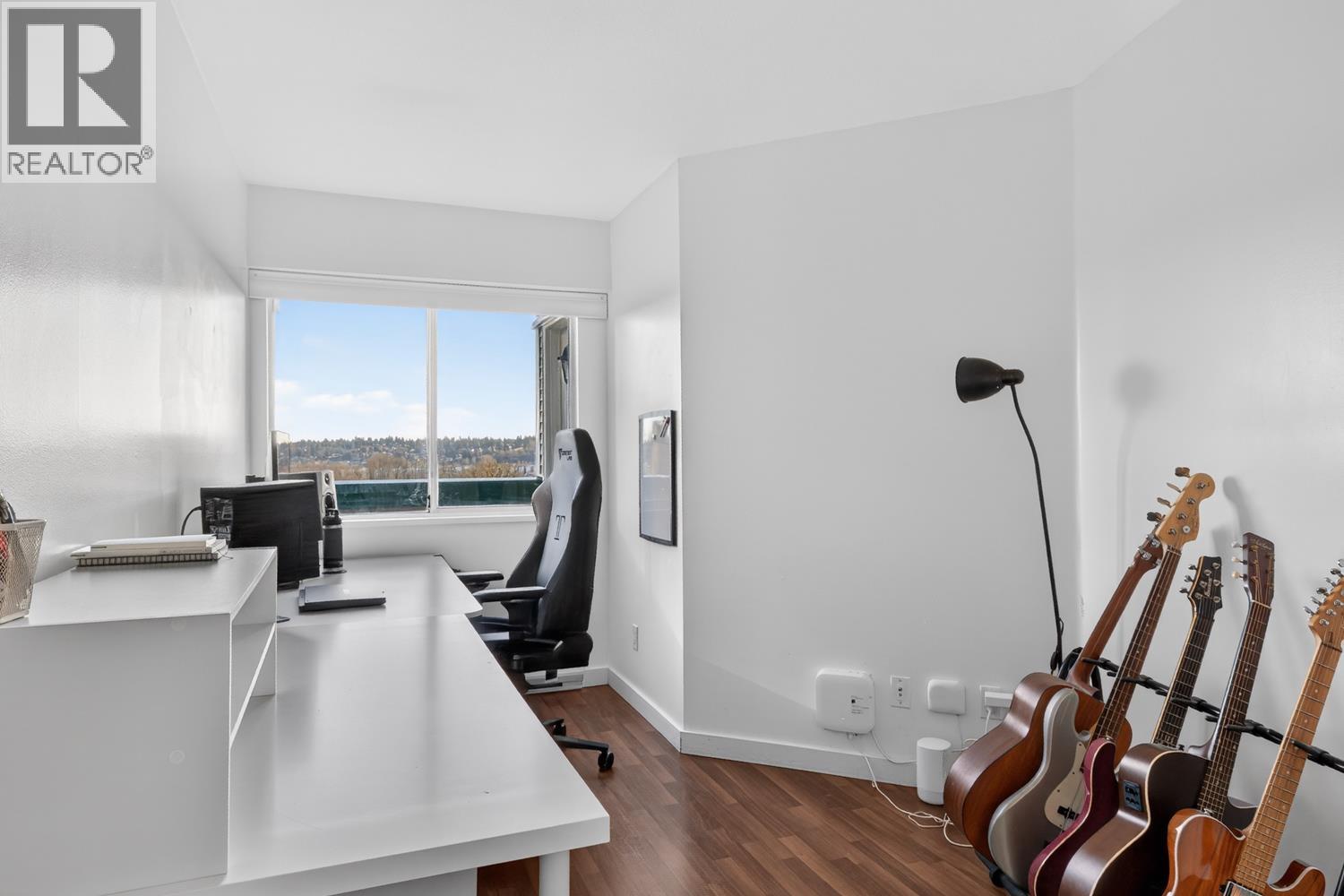 401 509 CARNARVON STREET, New Westminster