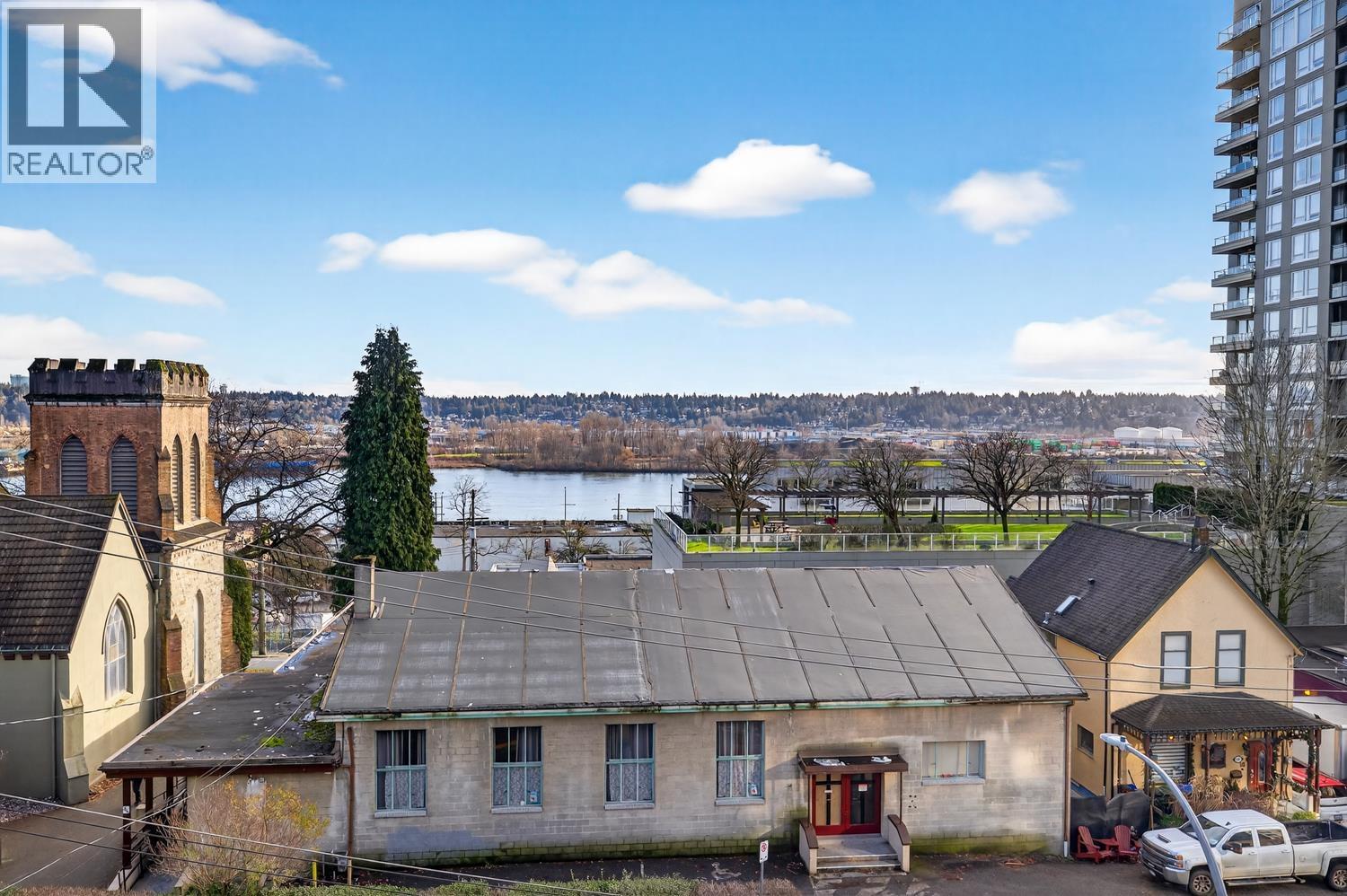 401 509 CARNARVON STREET, New Westminster