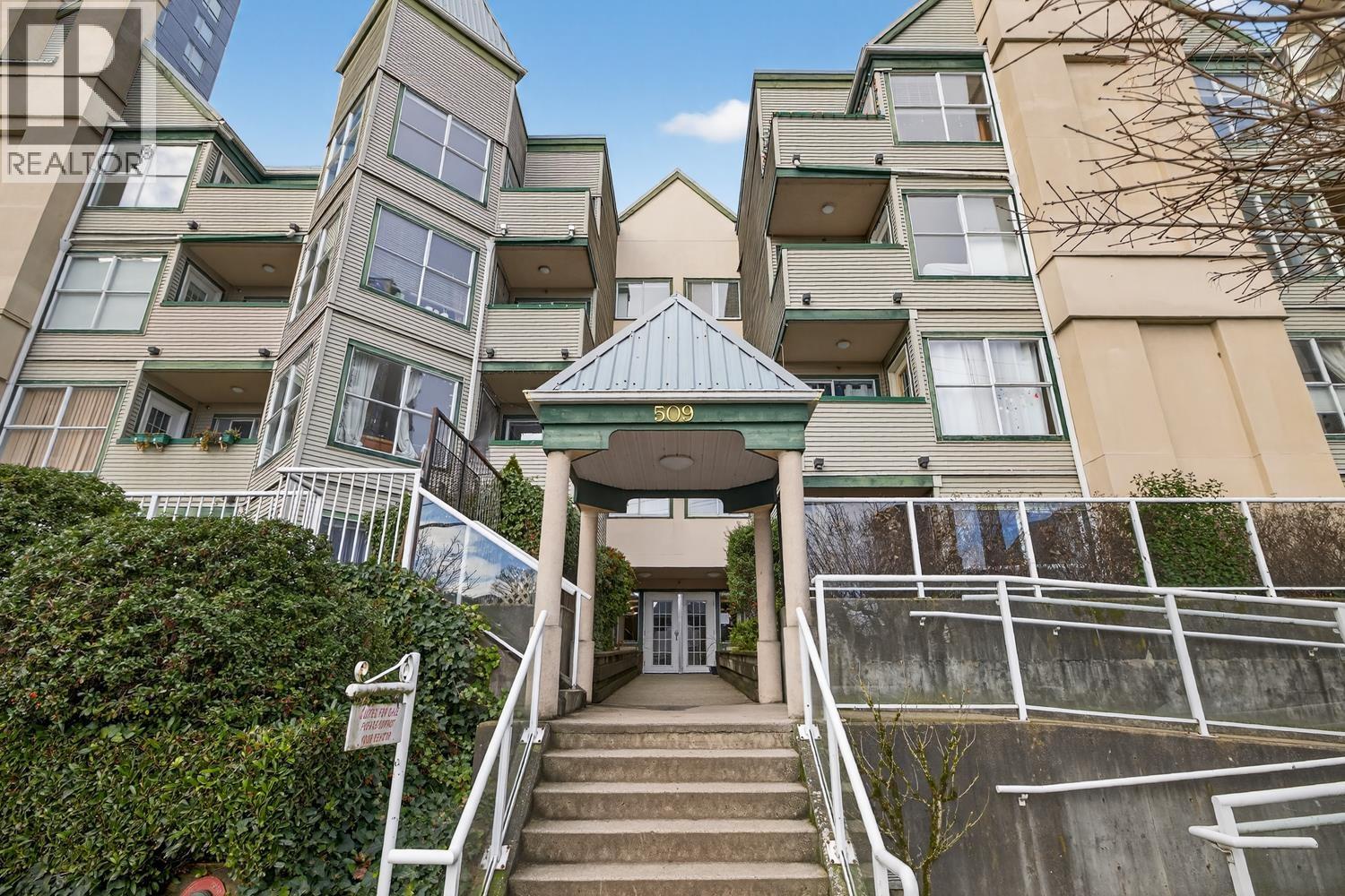 401 509 CARNARVON STREET, New Westminster