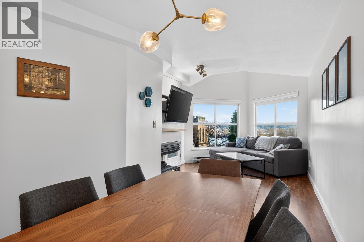 401 509 CARNARVON STREET, New Westminster