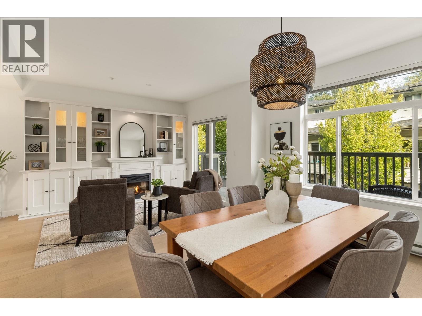 41 40632 GOVERNMENT ROAD, Squamish